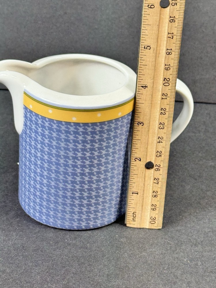 ROYAL DOULTON Capri Pattern Creamer