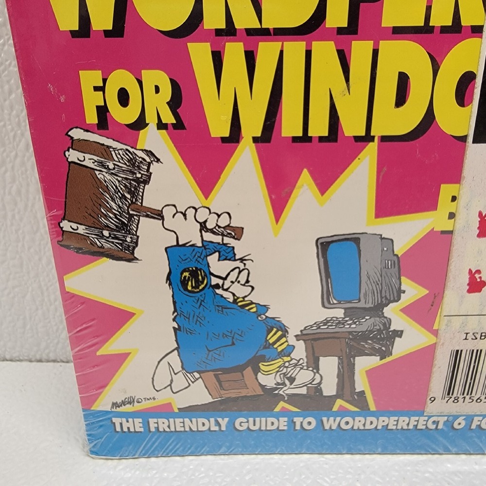 Vintage Windows Energizer Bunny Screensaver Software & Hate Wordperfect 6 Book