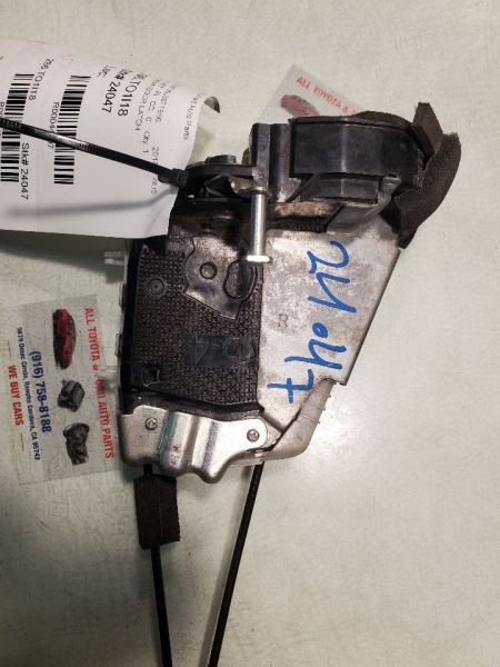 PRIUS     2018 RH,REAR DOOR LATCH 44597