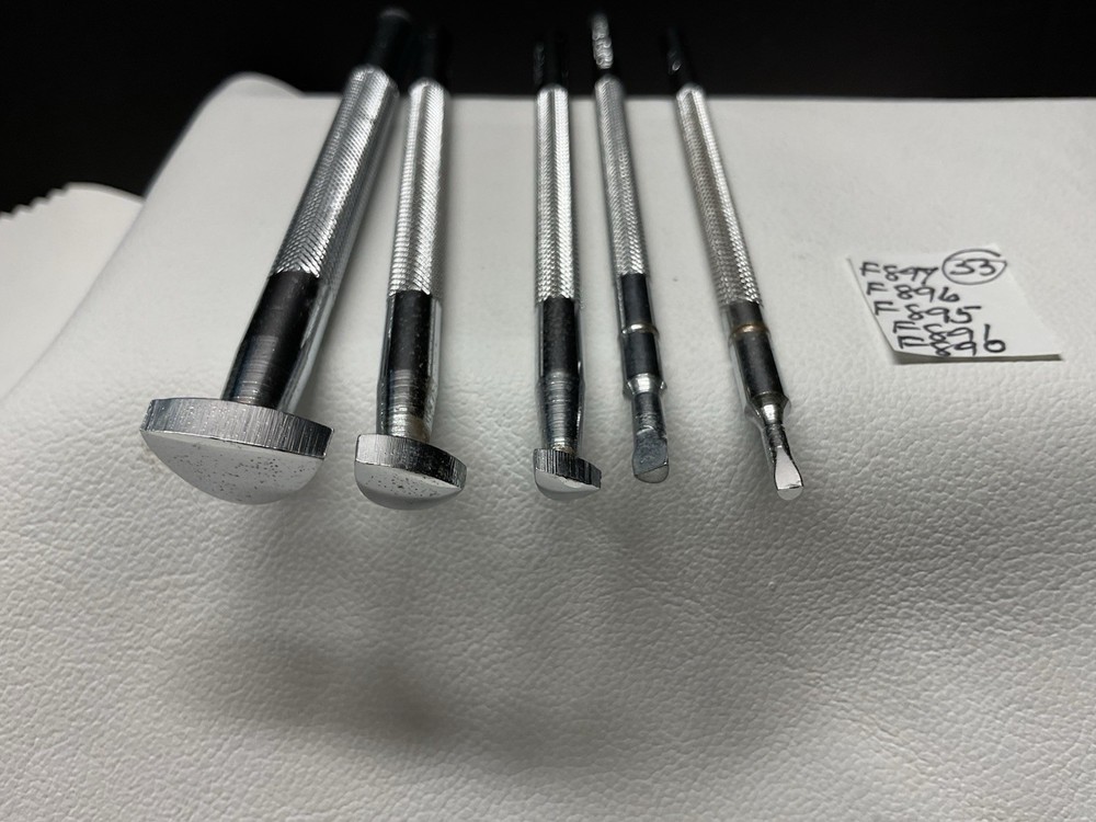 5 Ivan Taiwan, Taiwan Figures Leather Carving Tools (Ref#33)