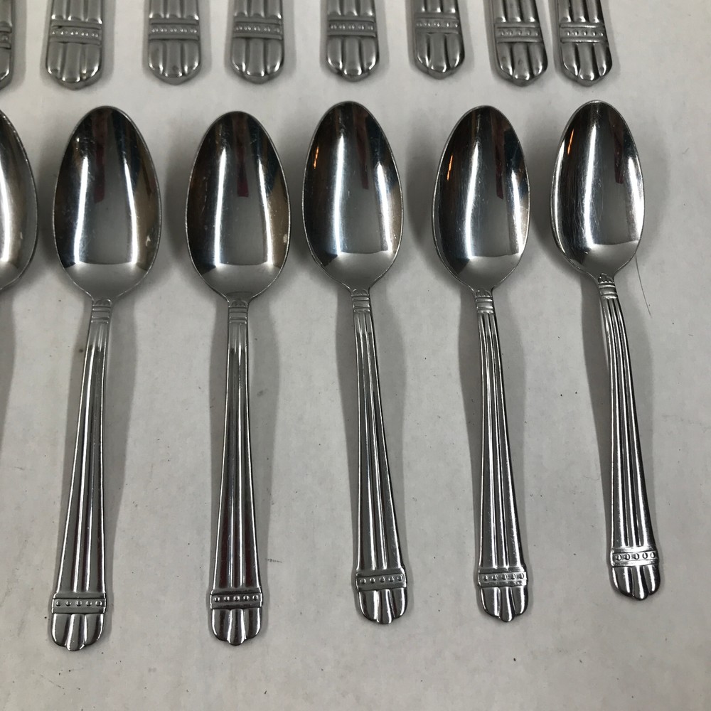 Oneida *TRIDENT* Stainless Flatware Silverware 26 Pc Replacement Spoons Forks