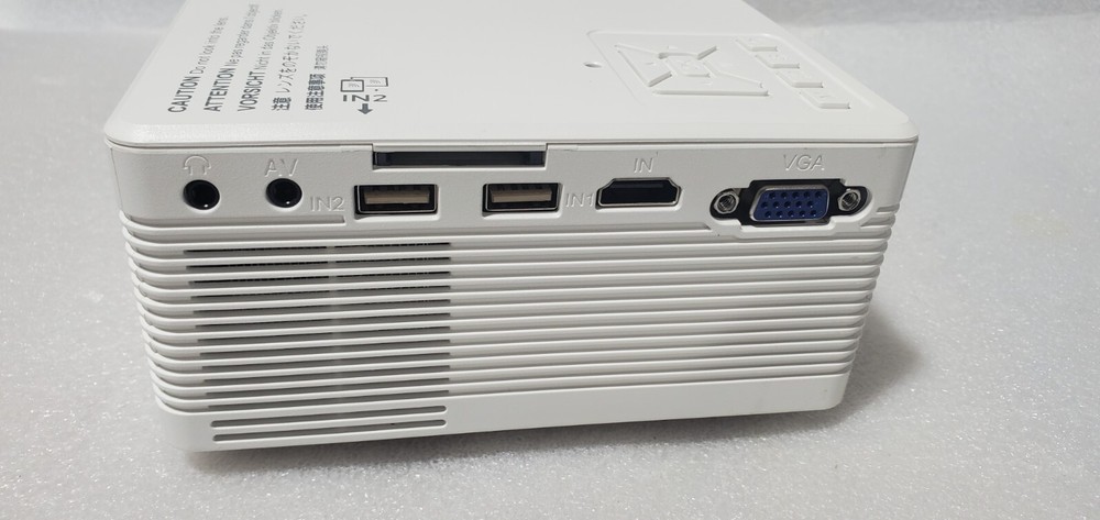 Victsing BH400B Portable LED Projector