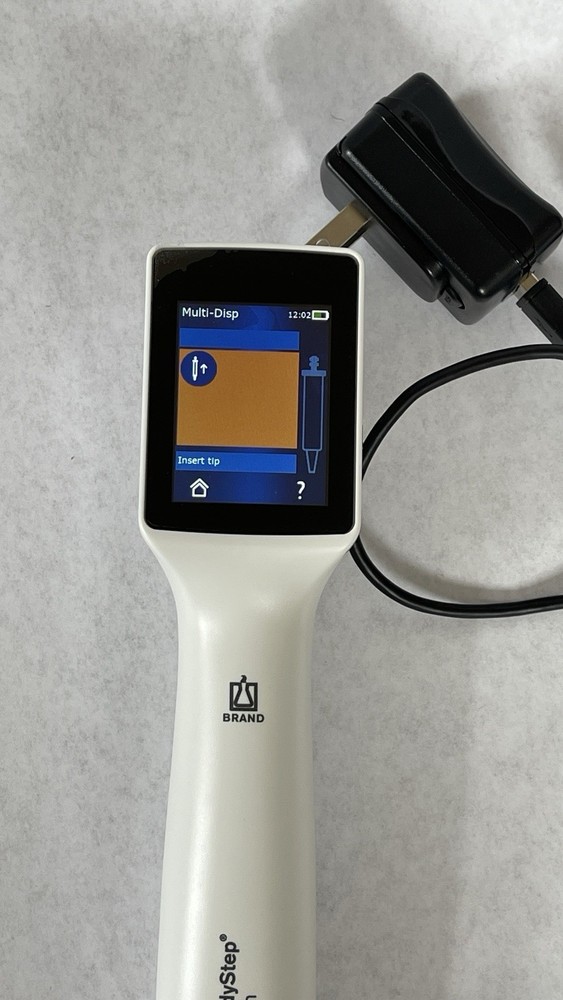 Pristine Condition BrandTech HandyStep Touch Screen Protector Still On &Charger