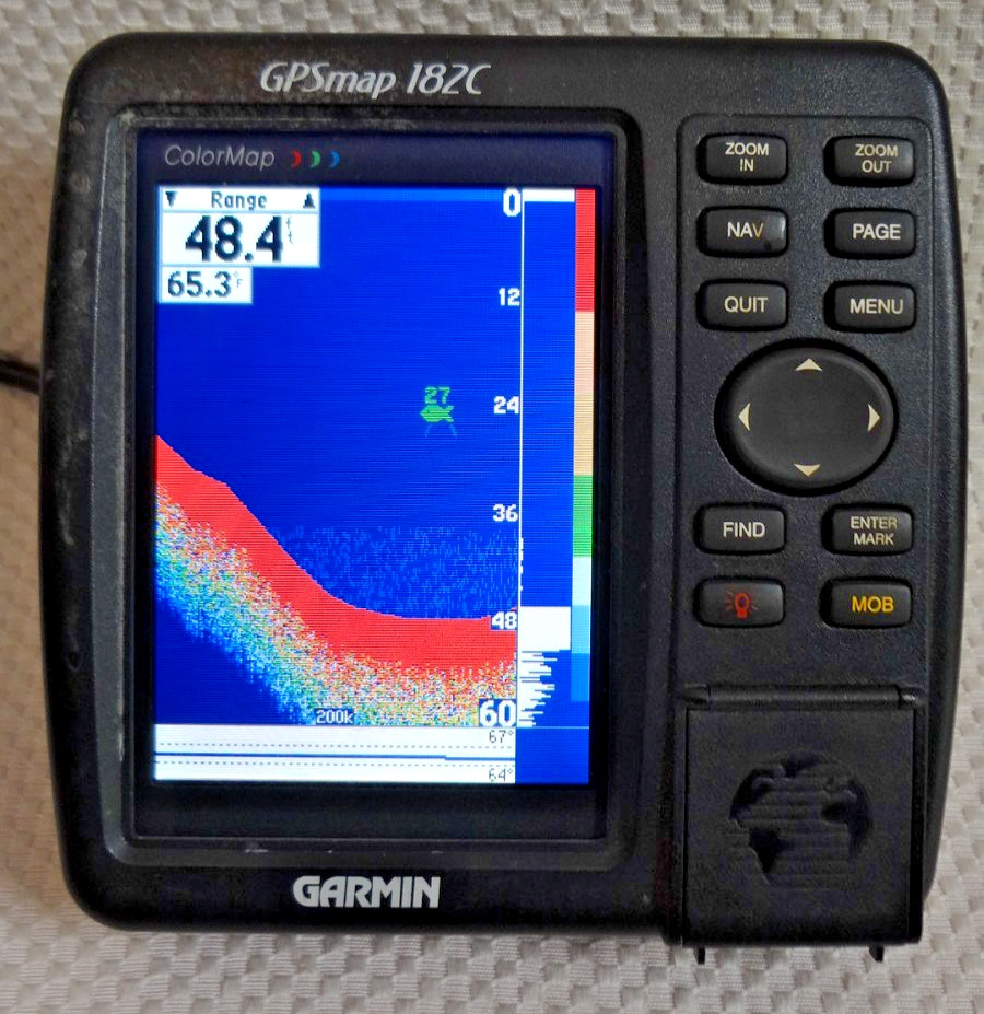 GARMIN GPSMAP 182C MARINE CHART PLOTTER FISHFINDER GPS UNIT w/ MOUNTING KNOBS
