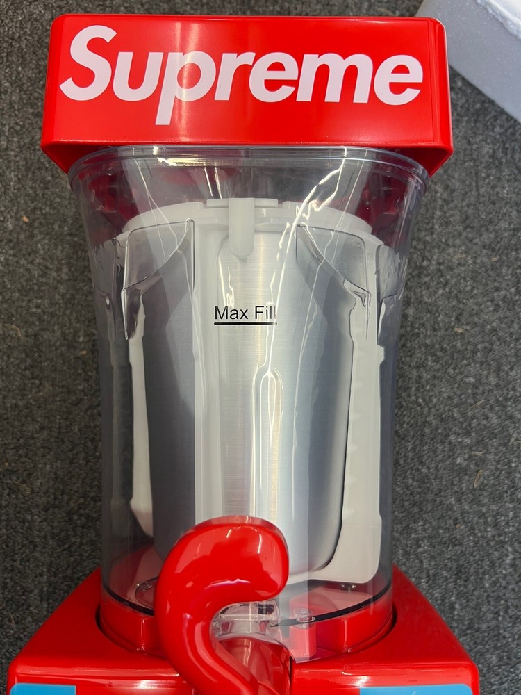 SUPREME/ICEE SLUSHIE MACHINE PRESEEL - IN HAND
