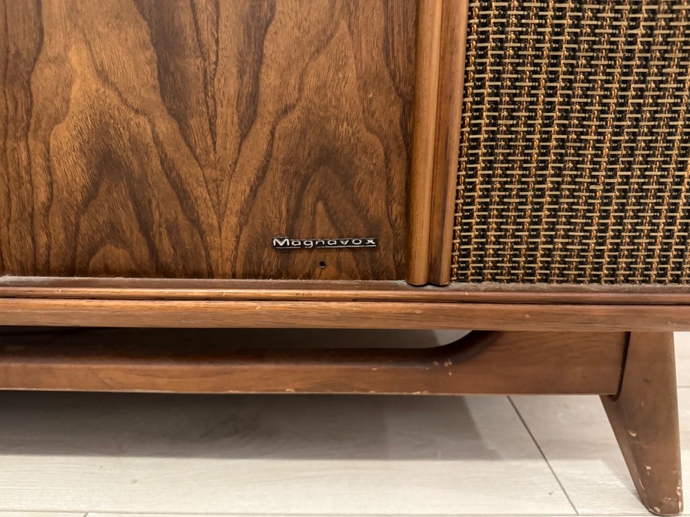 1964 magnavox astro sonic console