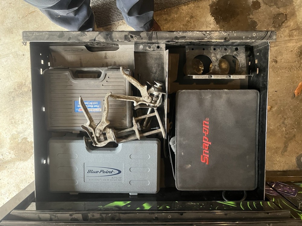 Snap On Tool Box And Us General Roll Cart