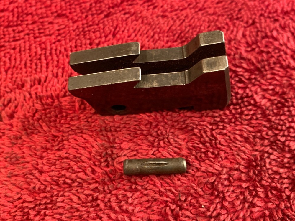 Mossberg 500 Bolt Lock & Pin- Locking Bolt- 12ga- 24539