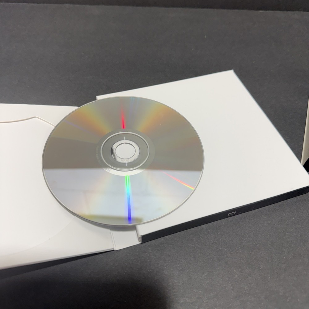 Mac OS x Leopard 10.5.4 Retail Pack Disc Version with Manual