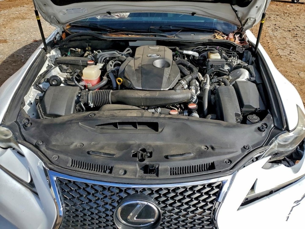 IS200T 2016 Glove Box 4925022