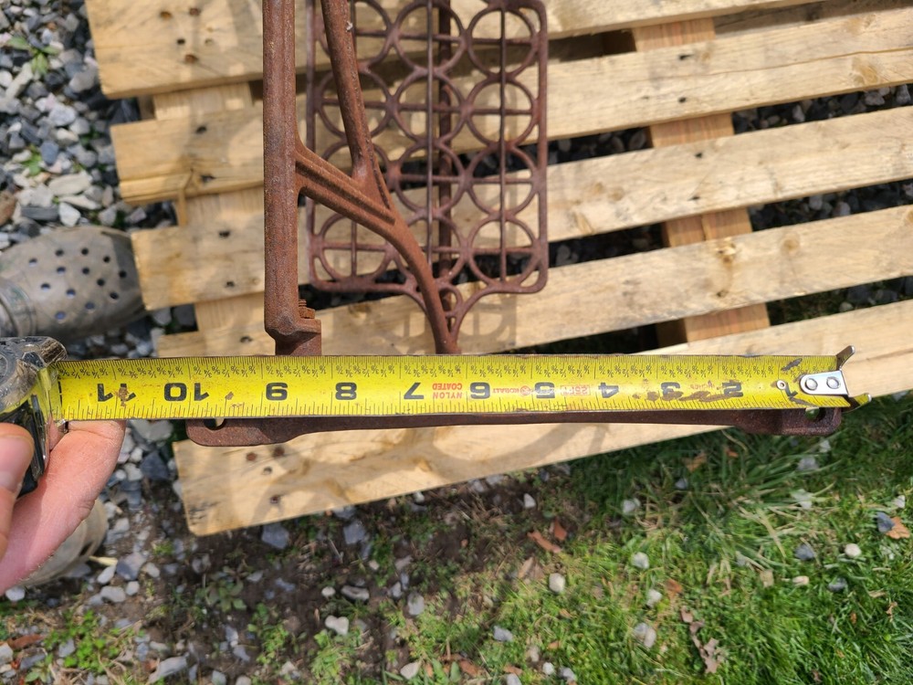 Antique Standard Cast Iron Legs Short Base Treadle Sewing Machine Table Base