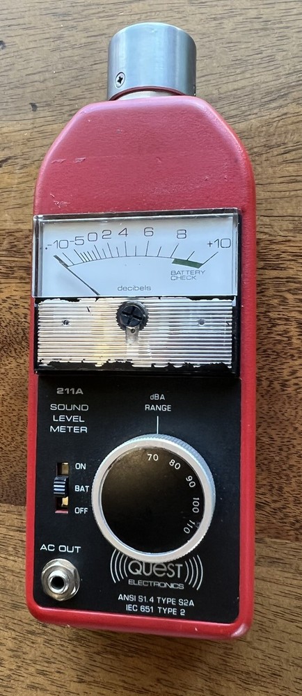 Quest Electronics Sound Level Meter Model 211A