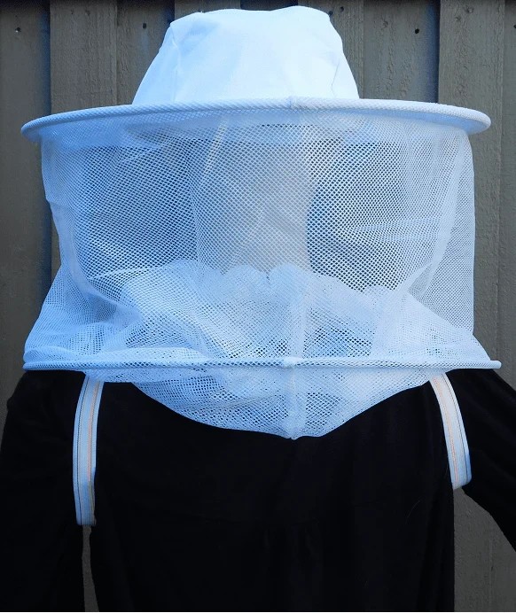 OZ ARMOUR Round Hat Veil with Shoulder Strap