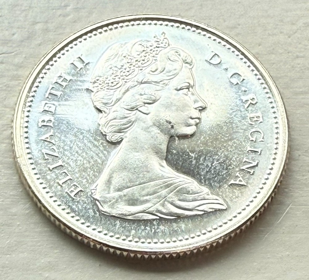1966 Canada 80% SILVER Quarter ~ BU Condition ~ Slight Rainbow Toning