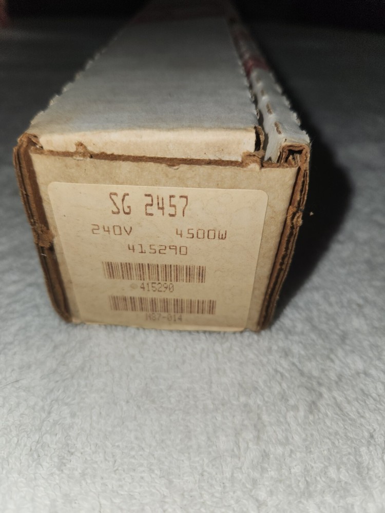 CHROMALOX SG2457 / SG2457 (NEW IN BOX). B9