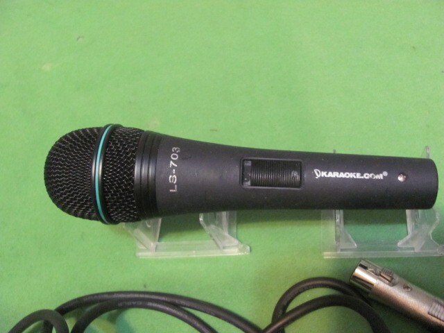 Karaoke.com Karaoke XLR Microphone Mic LS-703 with Connecting Cable Wire