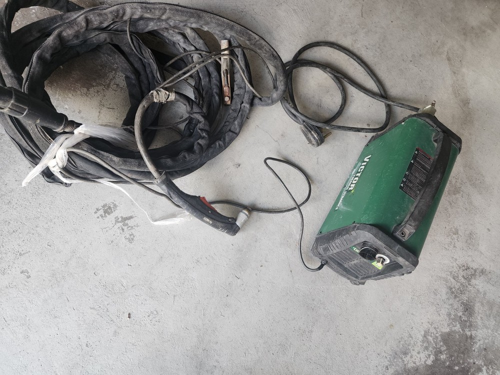 Thermal Dynamic Cutmaster 42 Plasma Cutter