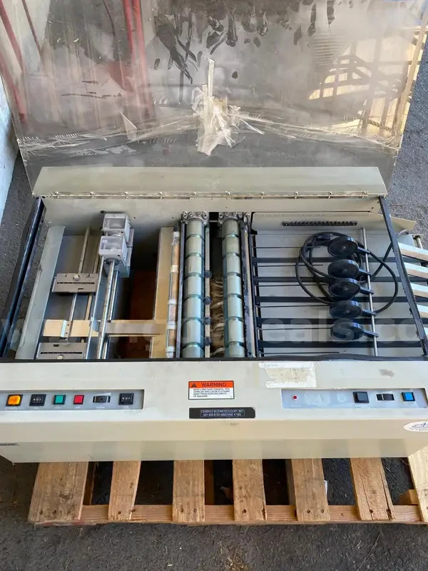 Formax FD 676 Continuous Form Burster