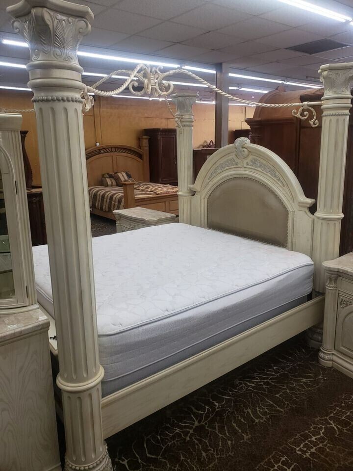 Michael Amini Monte Carlo Snow Bedroom Set
