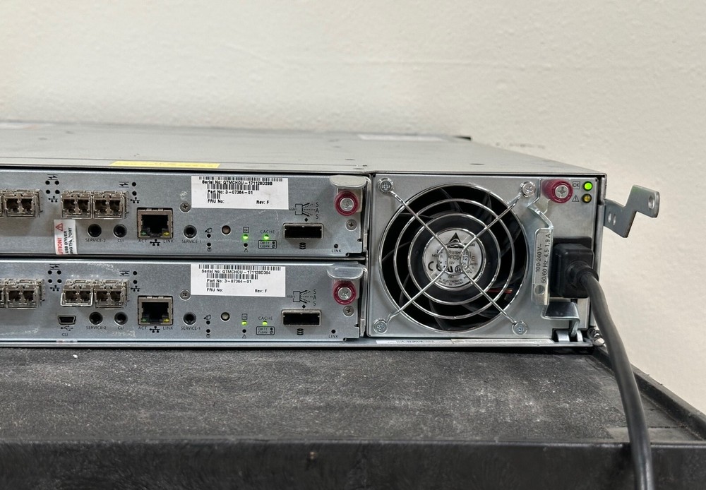 Quantum QXS 24-bay SAS disk array w/ Dual 3-07364-01 Quantum SAS SAN Controller
