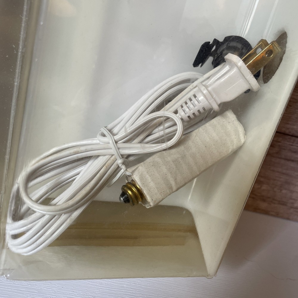 American Traditional Stencils Embossing Light Table New In Package