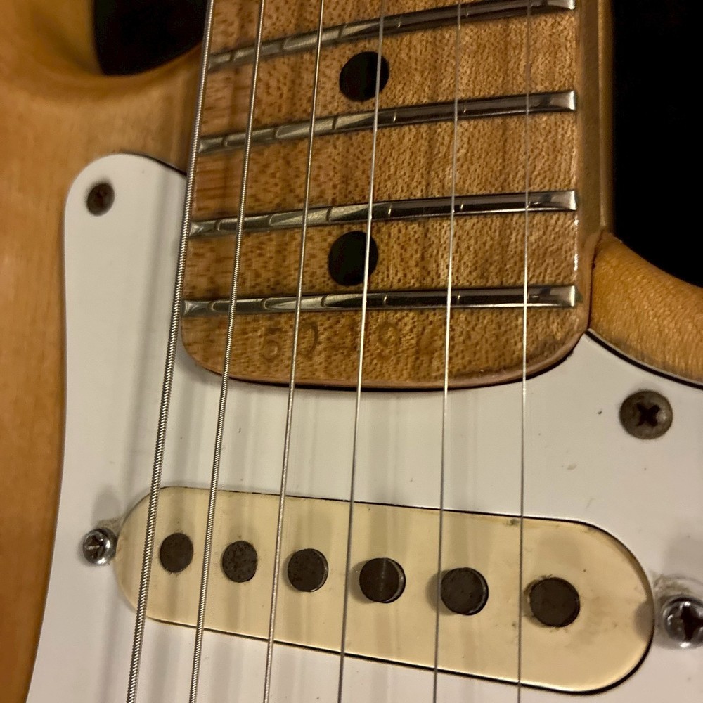 Fernandes BURNY CUSTOM ST Natural【4.35㎏】