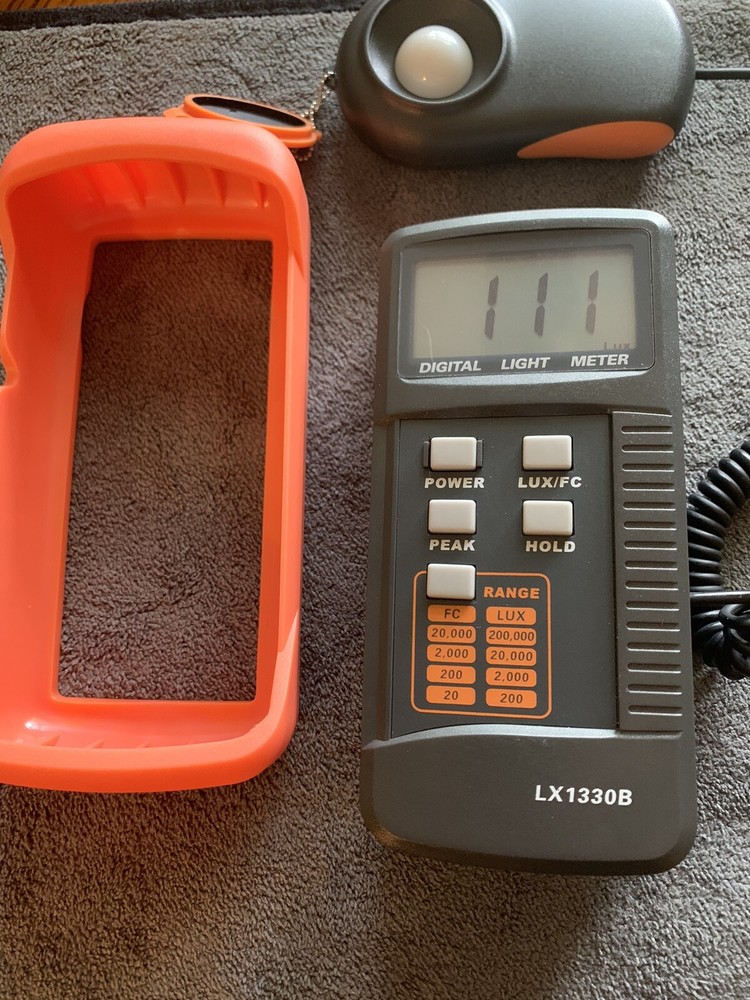 Digital Lux Meter LX1330B - Mastech 200000Luxmeter