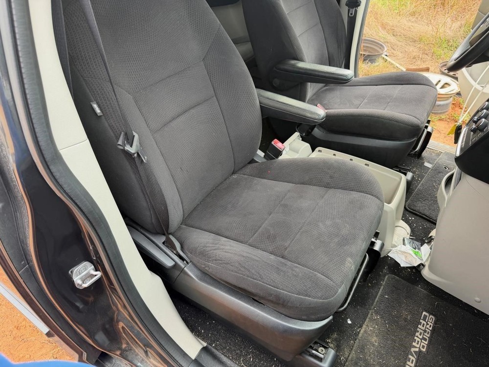 Stabilizer Bar Front Fits 08-20 CARAVAN 104937298