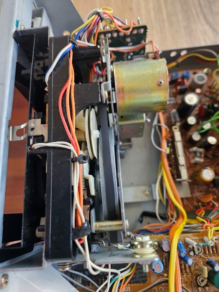 Marantz 5030b Three Head cassette deck. Working. For Parts