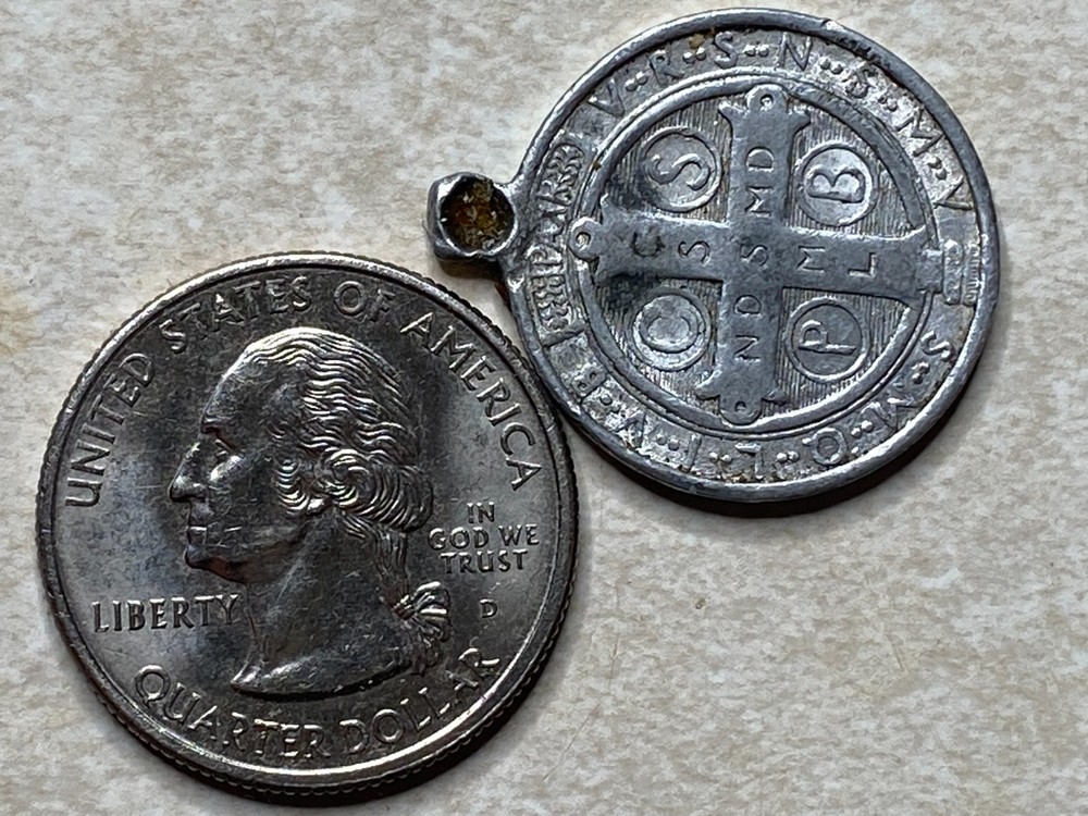 Religious Pendant Token T8777