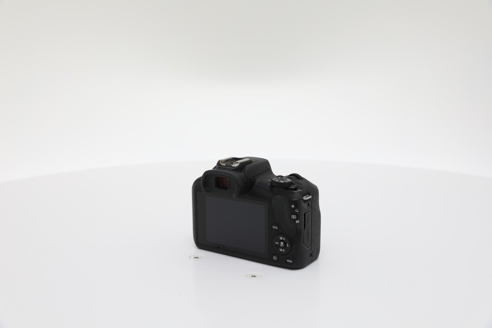 Canon EOS R100 - Very Good Condition Shutter count: ≤ 5000