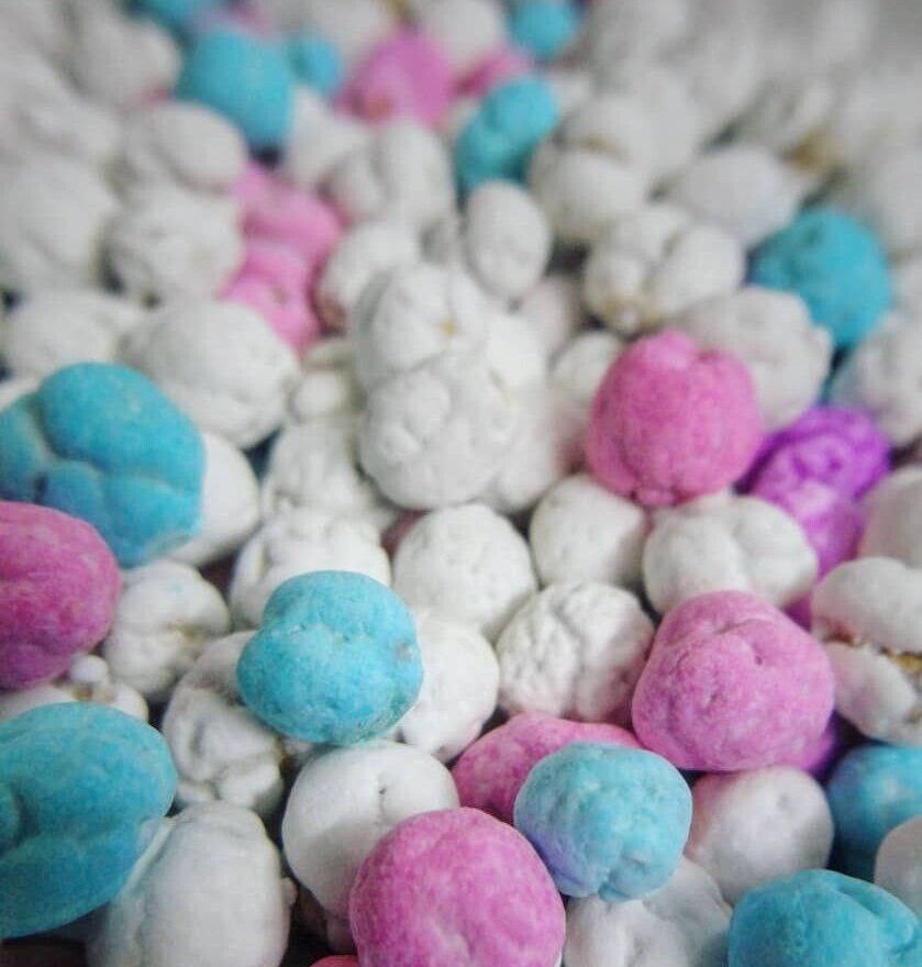 Damascus sweetened chickpeas (Qodamah) colored candy فيصلية ملبس قضامة ملونة
