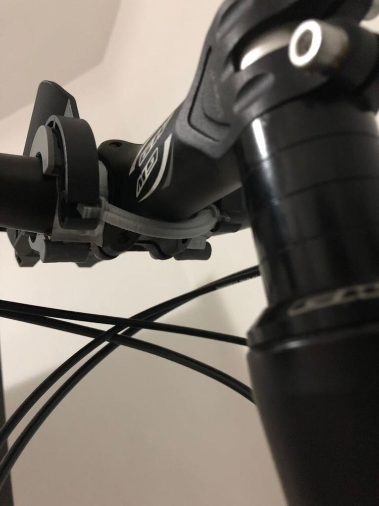 Replacement Tacx handlebar tablet support: part T2094.08