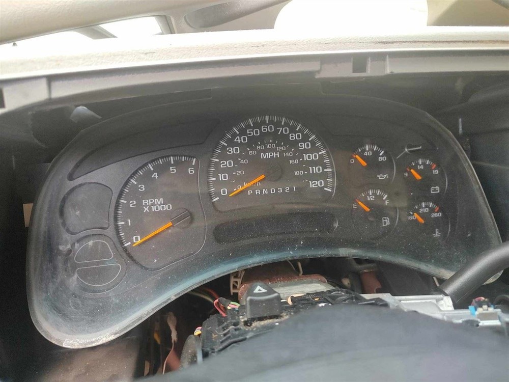 SUBURBN15 2006 Glove Box 18763