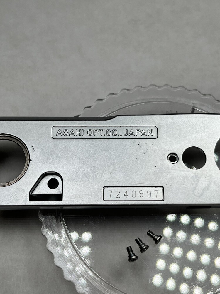 Pentax MG Bottom Plate w/ Screws