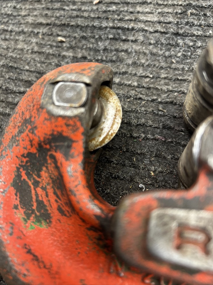 Used Ridgid 202 Pipe Cutter Wide Roll
