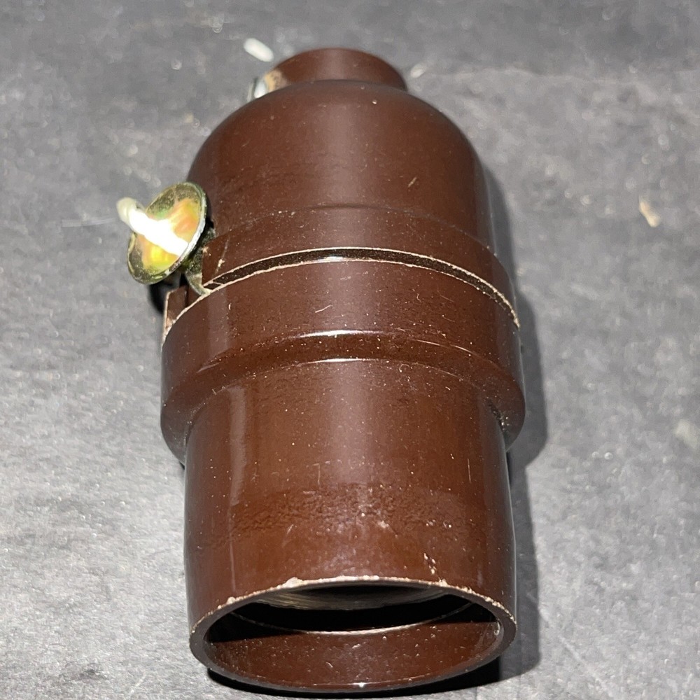NEW LEVITON ELECTROLIER PULL CHAIN BAKELITE SOCKET WITH 1/8-27 IPS THREAD
