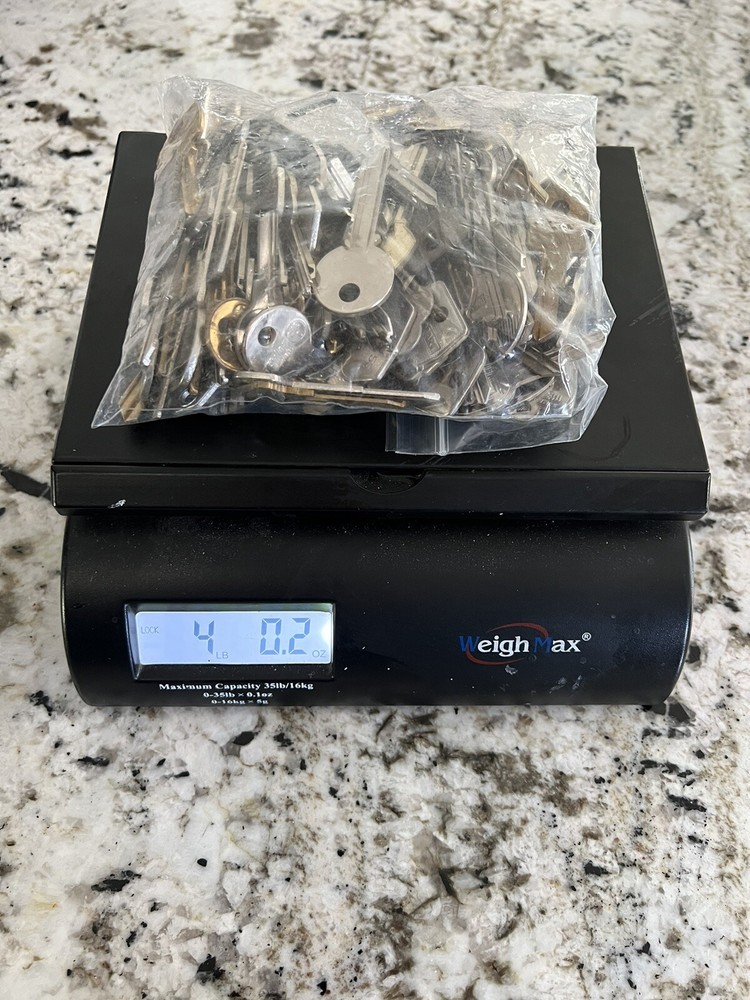 4 Pounds Assorted Keys (Silver/ Gold) For Arts & Crafts/Assemblage Art