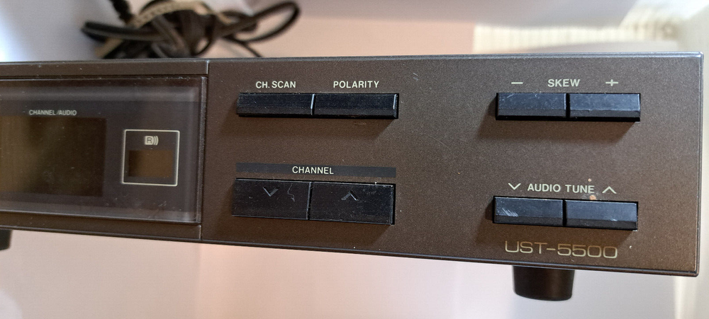 Uniden Satellite receiver UST-5500 Tested Works