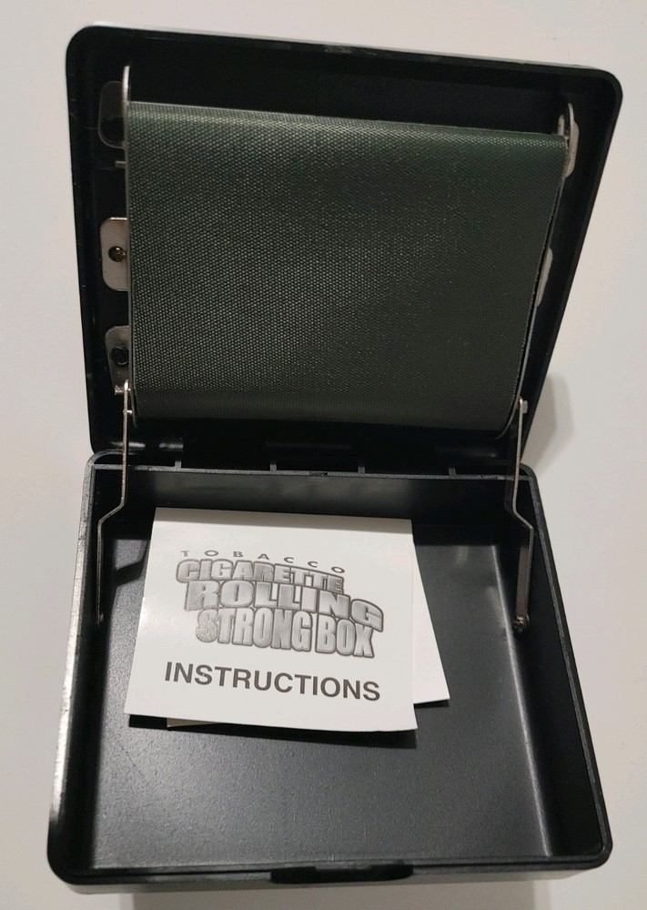 Cigarette Rolling Strong Box 'Green Skeleton'/New