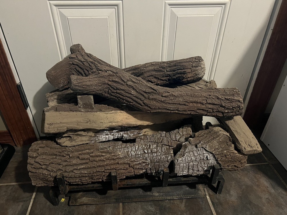 gas fireplace log set with burner