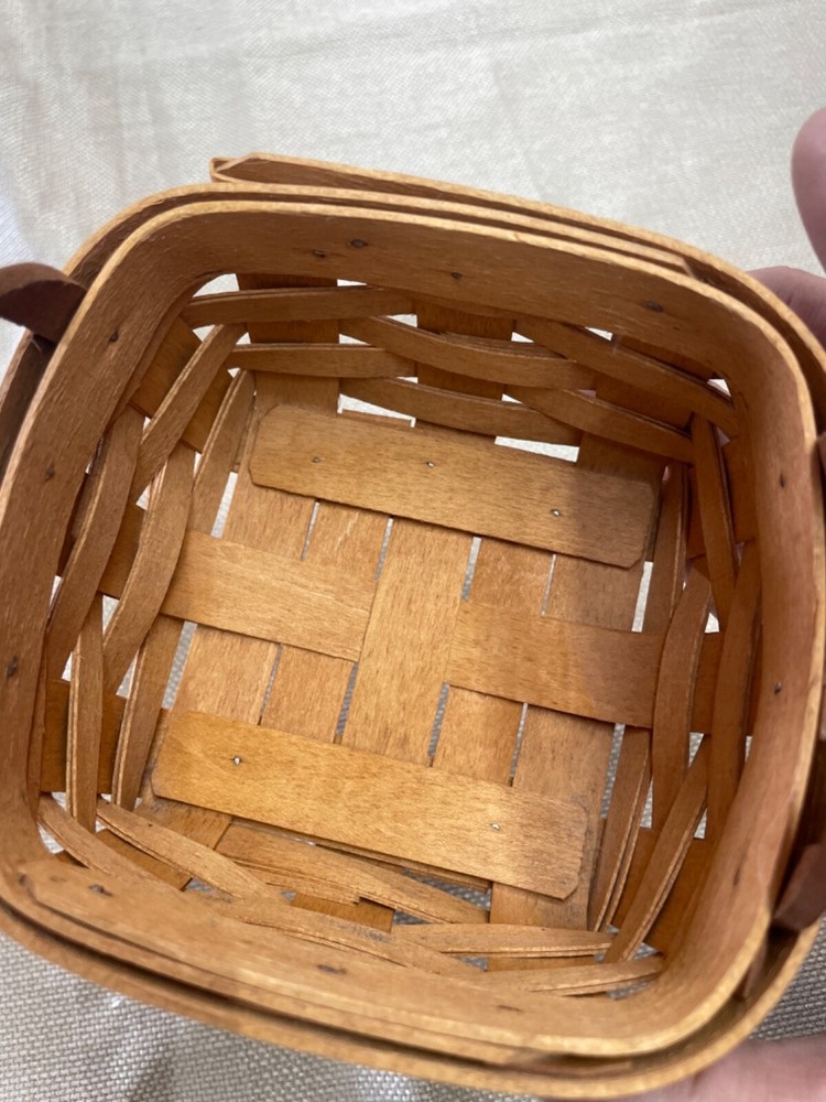 Longaberger Sweet Basil Basket 1995 with plastic protector