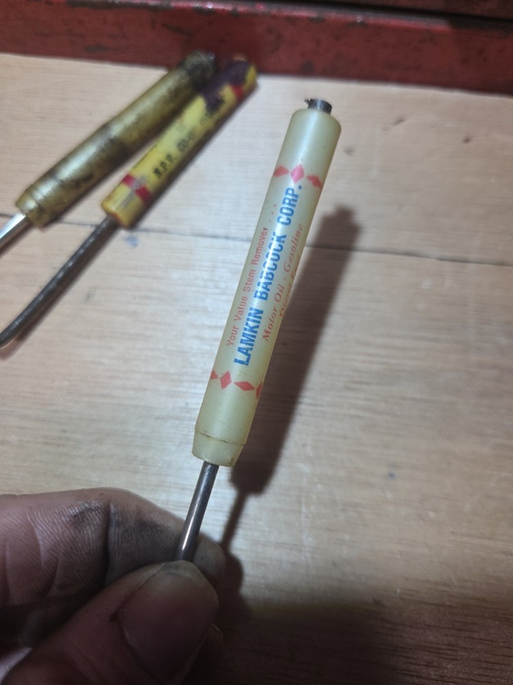 3 PC Vintage Advertisement Screwdriver Set Readytool