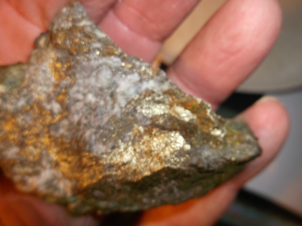 gold silver copper ore, 65 grams samples ,ore high grade .this is not