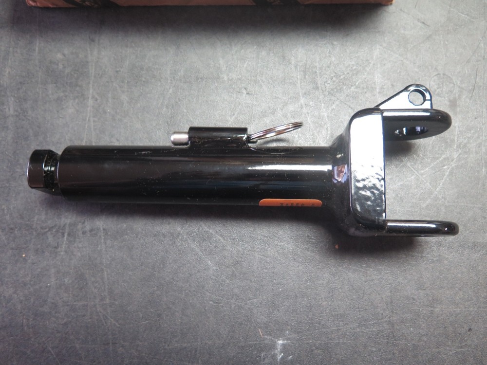 Roadmaster C002383 Baseplate Attachment Tab For 521194-5 Driver Side (OB1)