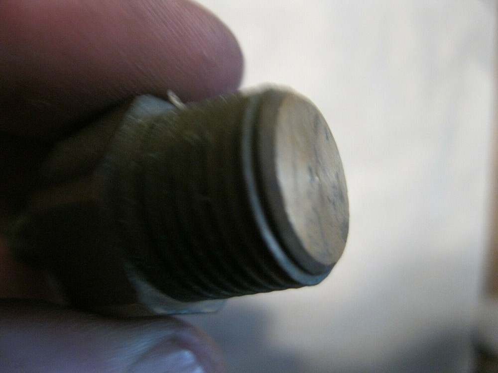 Standard Motor Products TS259 Coolant Temperature Switch