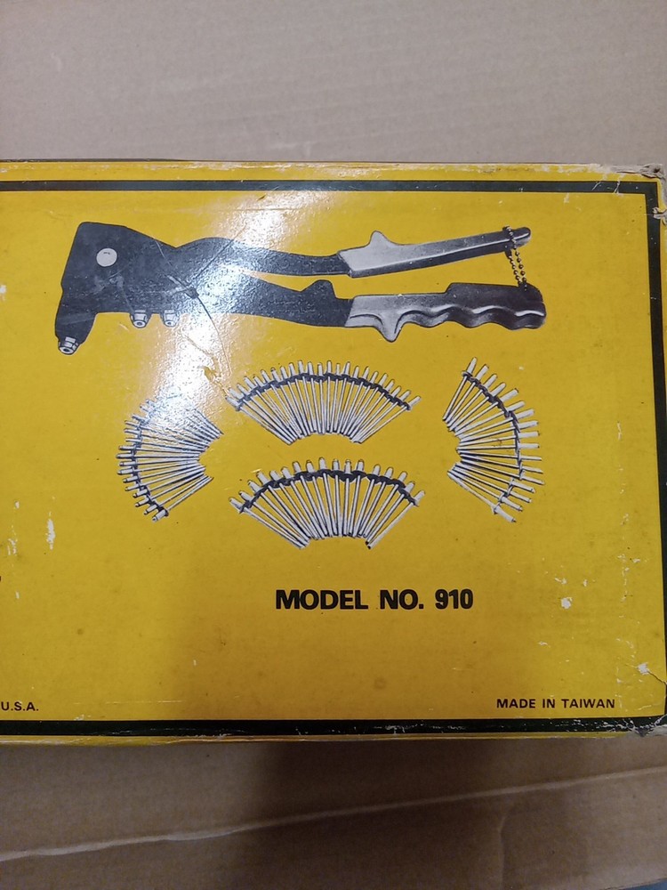 Heavy-Duty Central Forge Hand Riveter, Rivetgun