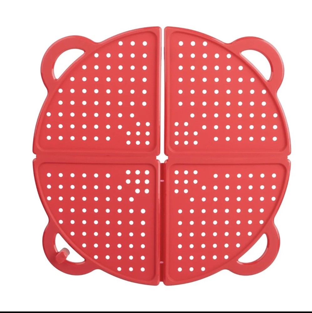 Mainstays Foldable Silicone Splatter Screen/ Trivet/ Quartered. New !!!