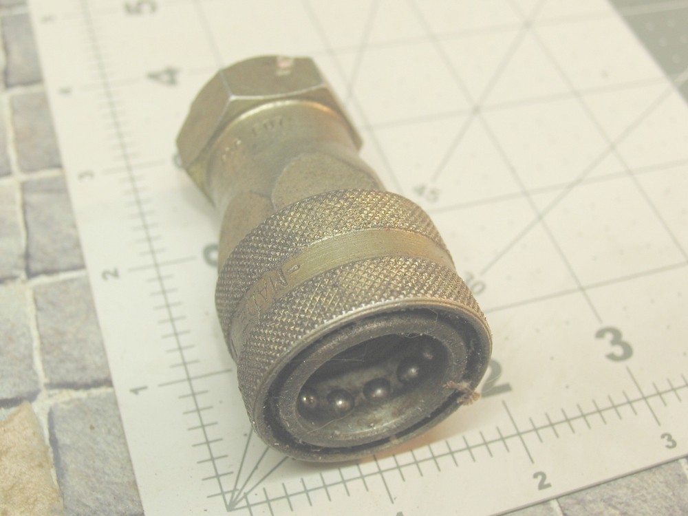 IT# AT20-08 Hydraulic  Quick Connector  1/2" BSP E07