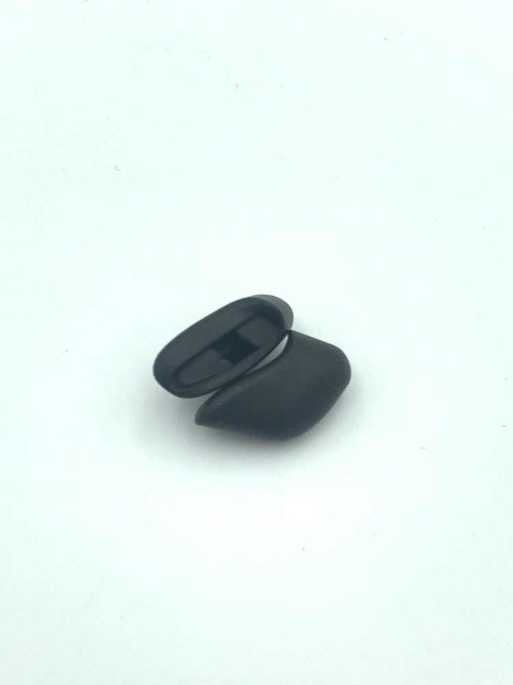 NEW Authentic Oakley FLAK / FLAK JACKET 2.0 Black Replacement Nose Pads LARGE